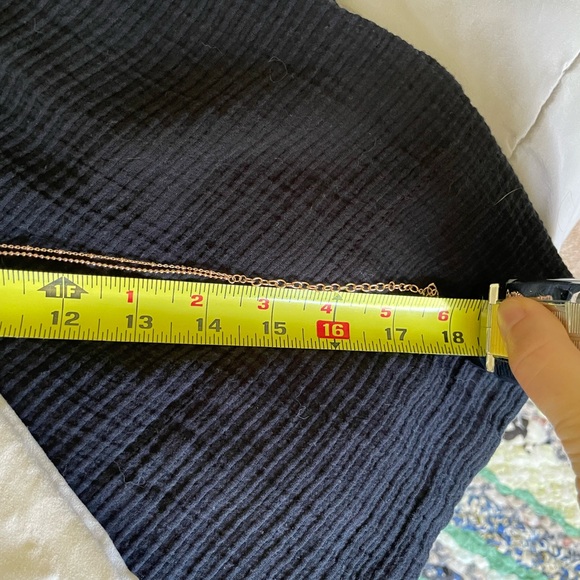 Kendra Scott Gold Necklace - Picture 8 of 8